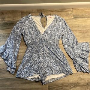 Pink Lily Bell Sleeve Romper